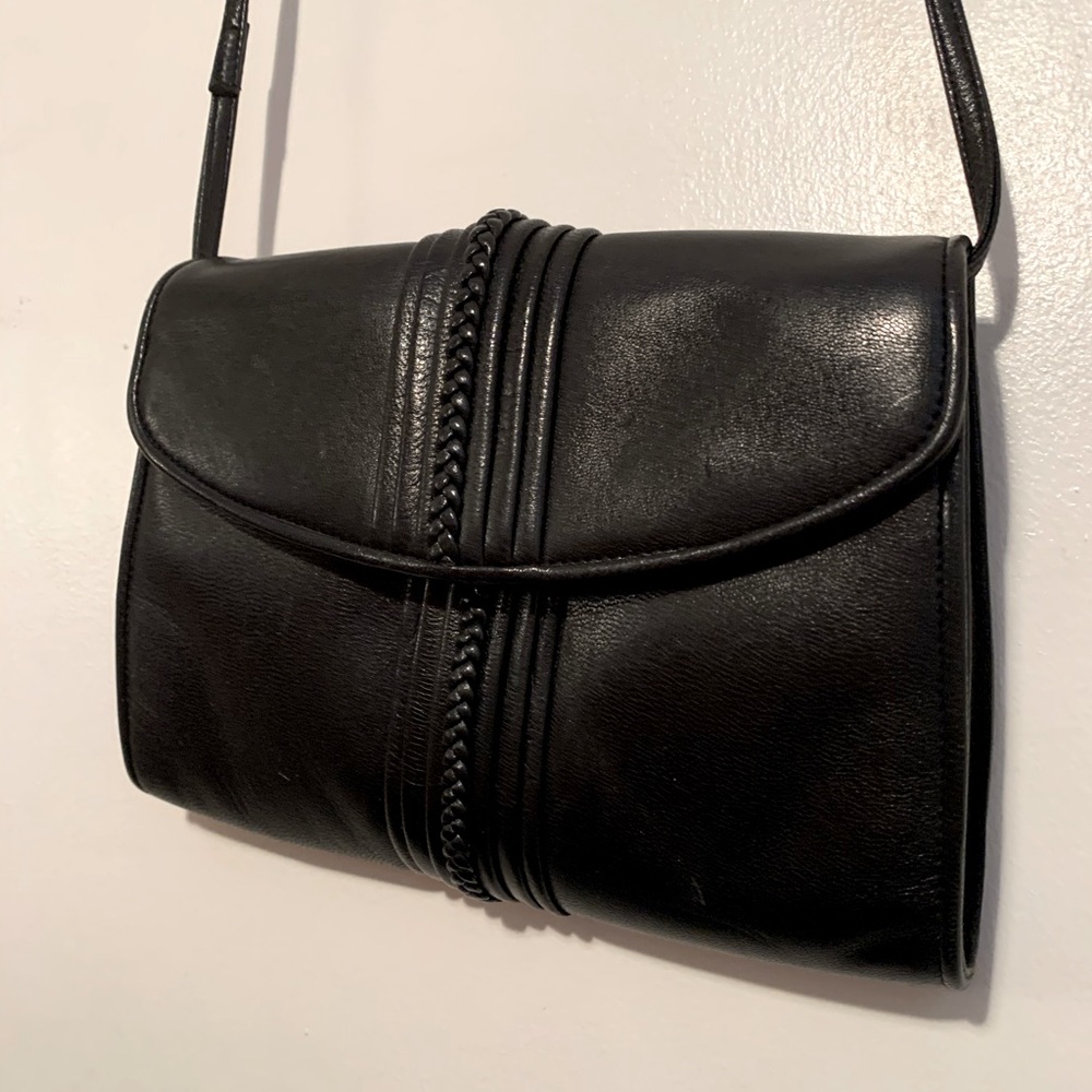 🖤Vintage Black Crossbody🖤